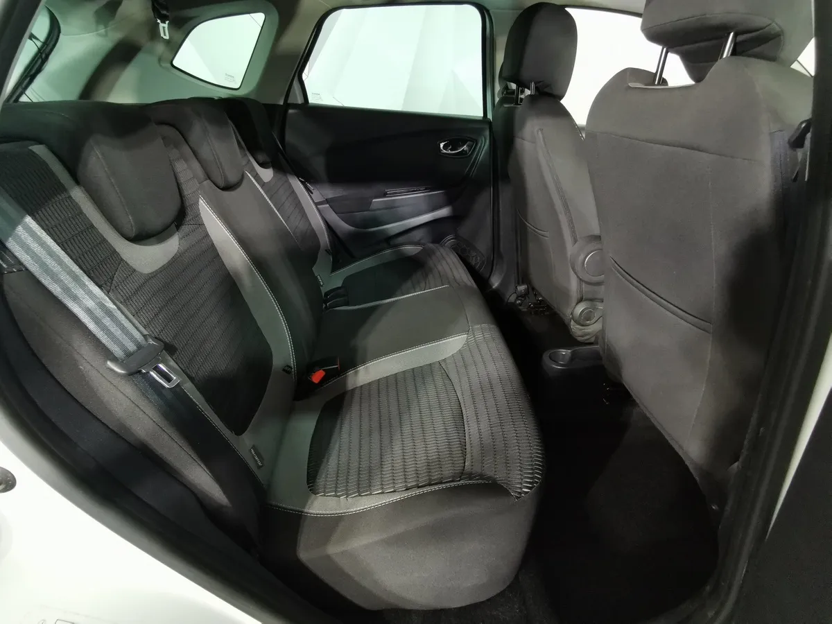 Renault Kaptur 2.0 AT AWD (143 л.с.) Коричневый в АВИЛОН. Слайд №15