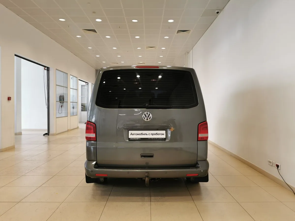 Volkswagen Caravelle 2.0 TDI DSG 4Motion L1 (150л.с.) Comfortline Серый в АВИЛОН. Слайд №8