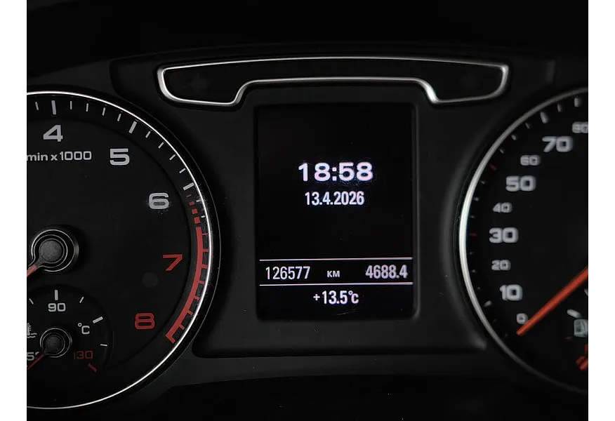 Audi Q3 2.0 TFSI quattro S tronic (211 л.с.) Оранжевый в АВИЛОН. Слайд №18