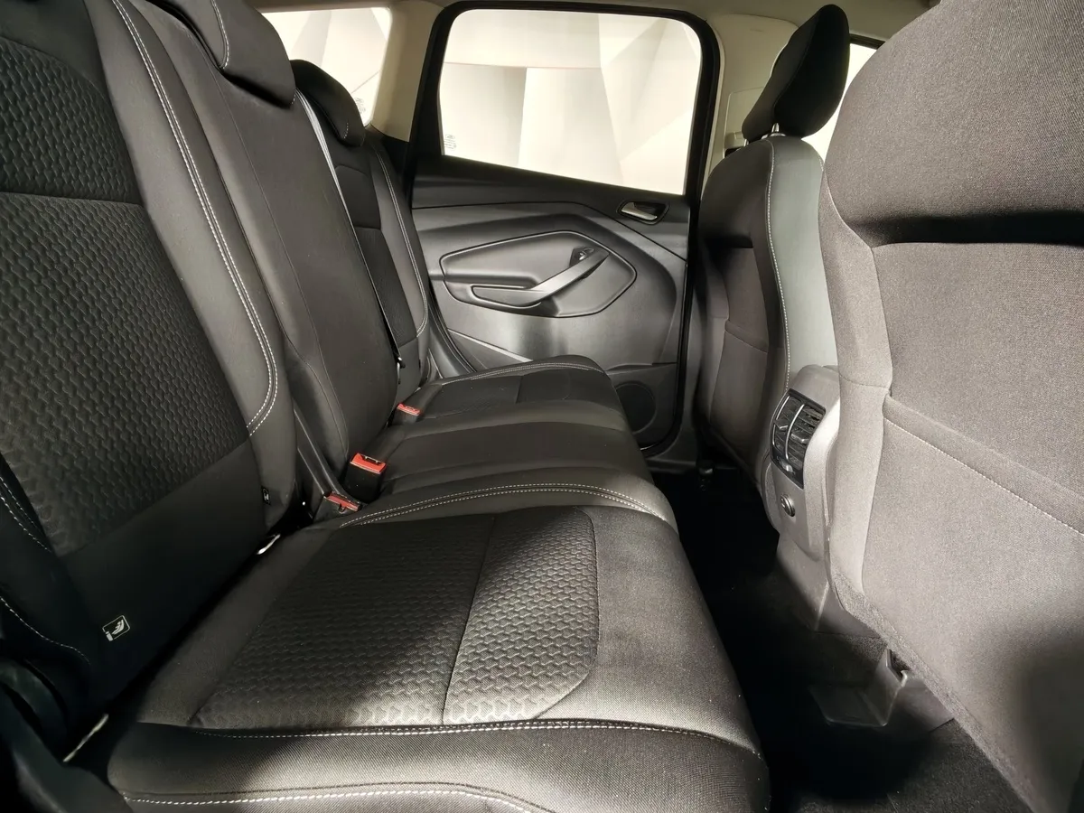 Ford Kuga 2.5 AT (150 л.с.) Серый в АВИЛОН. Слайд №16