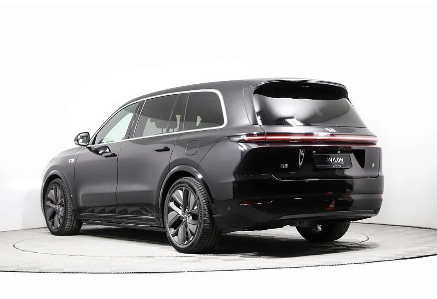 Li Auto L9 1.5 AT 4WD (449 л.с.) Ultra Черный в АВИЛОН. Слайд №5