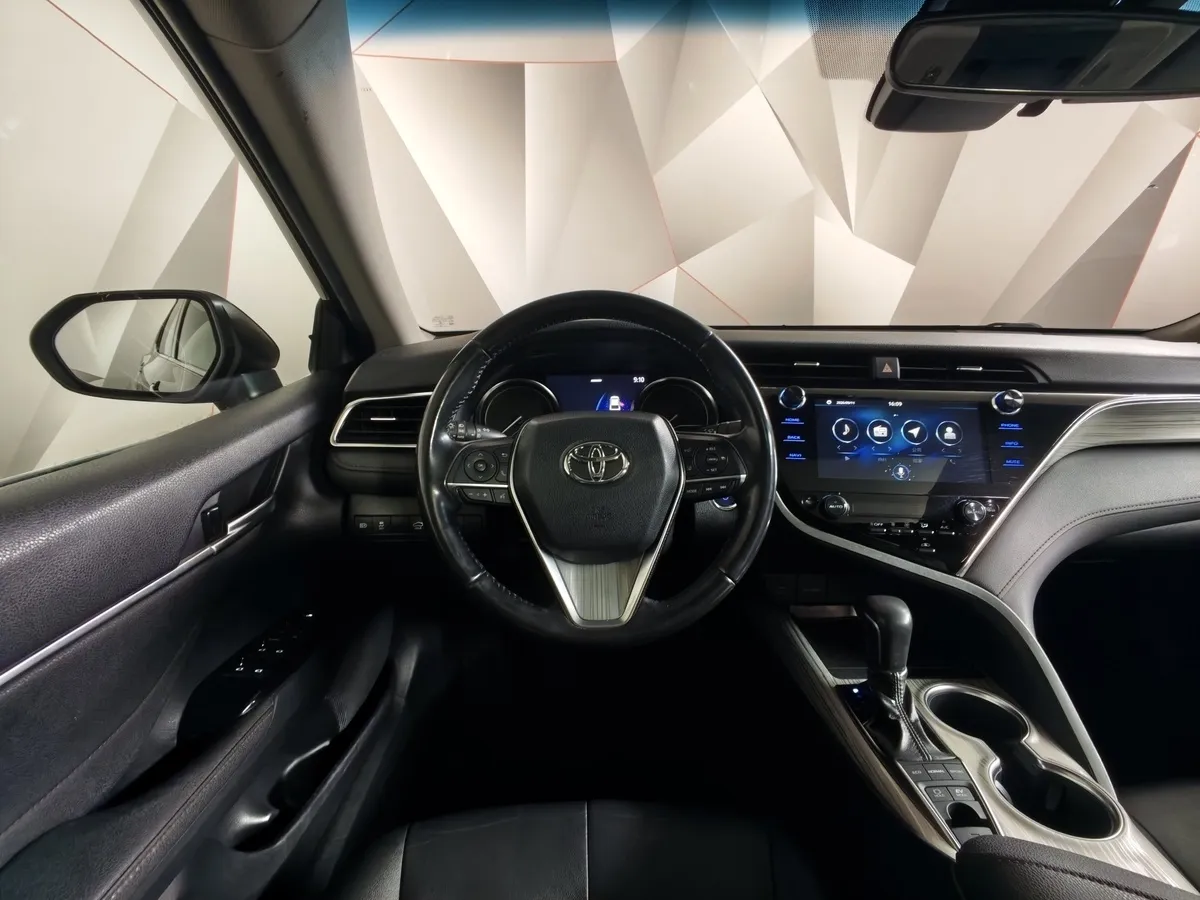 Toyota Camry 2.5 AT (200 л.с.) Черный в АВИЛОН. Слайд №20