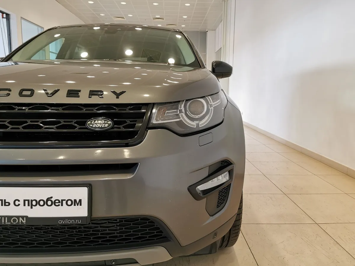 Land Rover Discovery Sport 2.0 Si4 AT 4WD (240 л.с.) SE Серый в АВИЛОН. Слайд №10