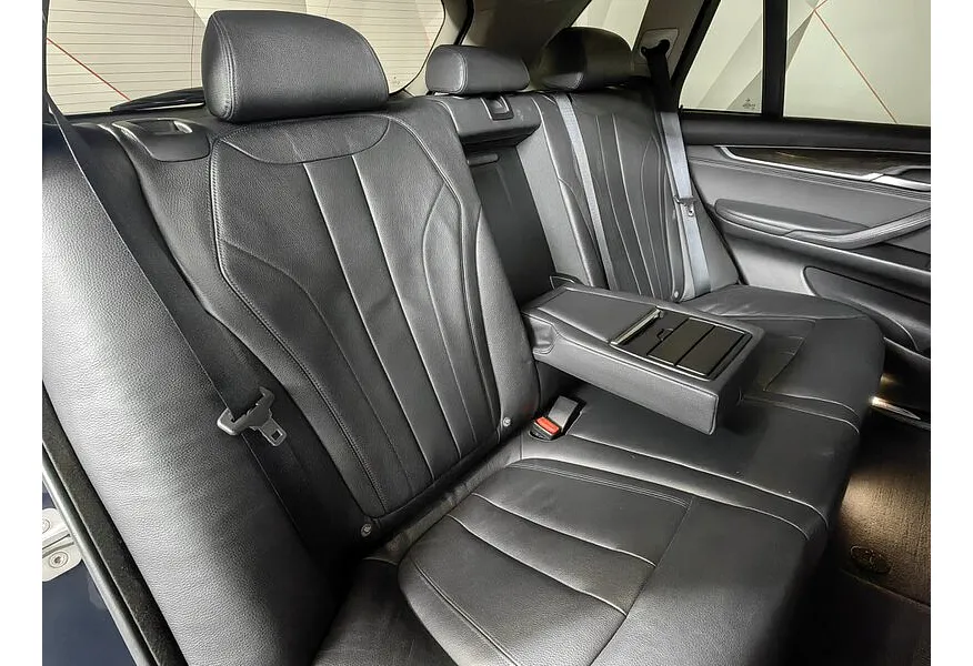 BMW X5 xDrive30d Steptronic (249 л.с.) Base (Локальная сборка) Синий в АВИЛОН. Слайд №14