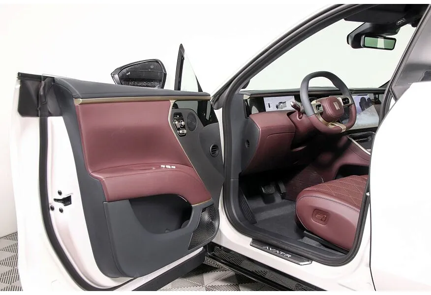 Avatr 11 116 kWh 4WD (578 л.с.) 5 мест Белый в АВИЛОН. Слайд №11