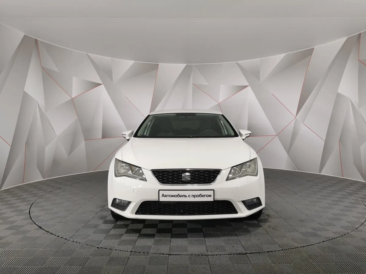 SEAT Leon 1.2 TSI DSG (105 л.с.) Белый в АВИЛОН. Слайд №5