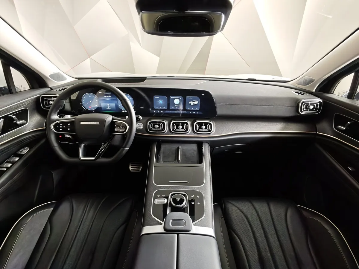 JAECOO J8 2.0 DCT 4WD (249 л.с.) Комфорт Белый в АВИЛОН. Слайд №13
