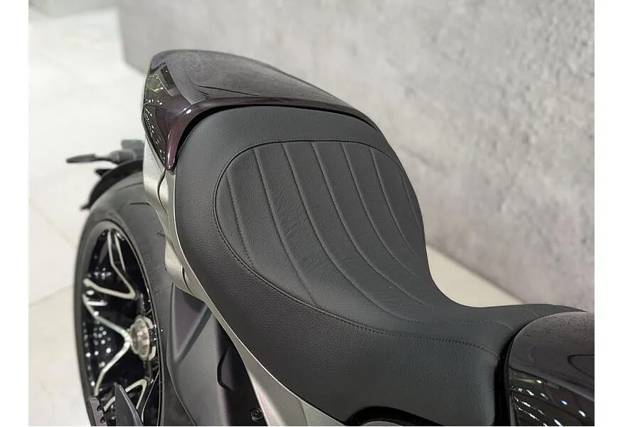 Ducati XDiavel V4 V4 1158 см³ (168 л.с.) (168) 1158 Черный в АВИЛОН. Слайд №3
