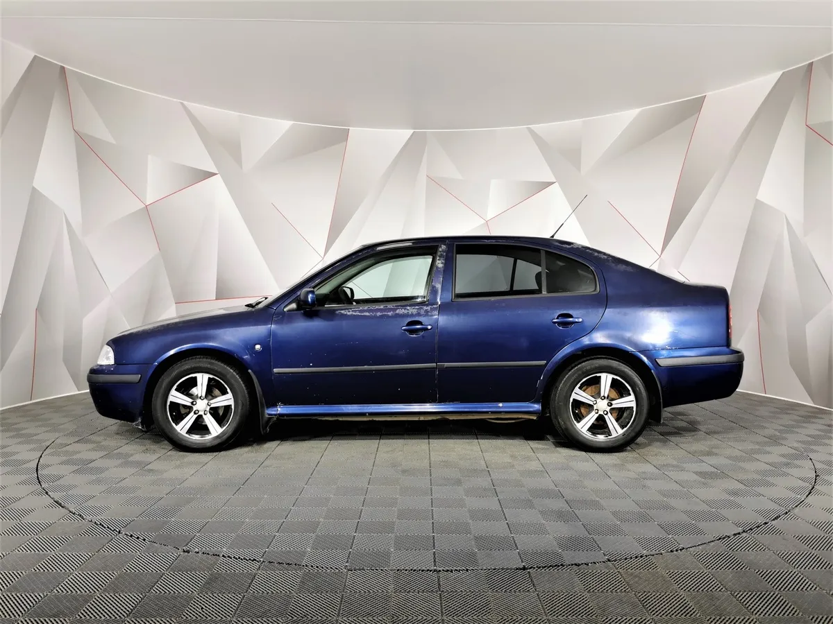 Skoda Octavia 1.6 MPI MT (102 л.с.) Синий в АВИЛОН. Слайд №5