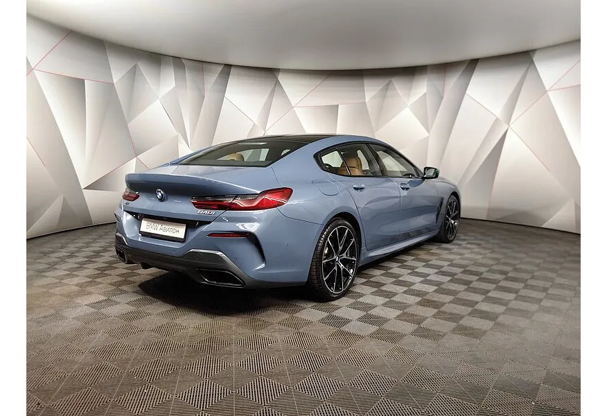 BMW 8 серия 840i xDrive (340 л.с.) M Sport Pro Синий в АВИЛОН. Слайд №2