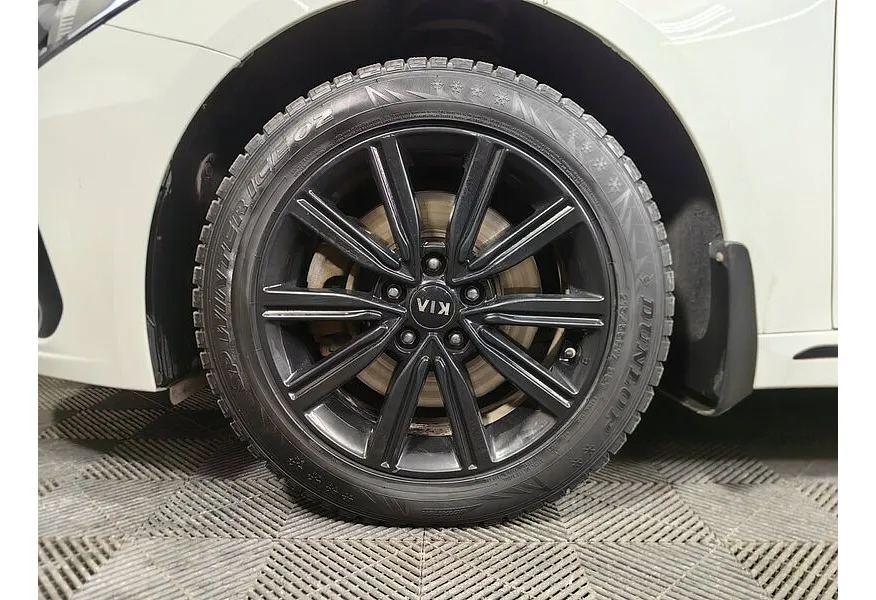 Kia Optima 2.4 GDI AT (188 л.с.) Luxe Белый в АВИЛОН. Слайд №9