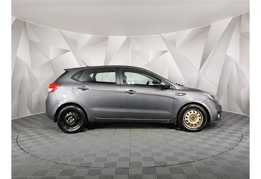 Kia Rio 1.6 AT (123 л.с.) Luxe Серый в АВИЛОН. Слайд №6