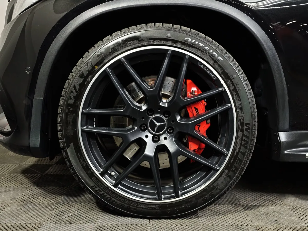 Mercedes-Benz GLE Купе AMG 63 4MATIC 7G-TRONIC (557 л.с.) Черный в АВИЛОН. Слайд №9