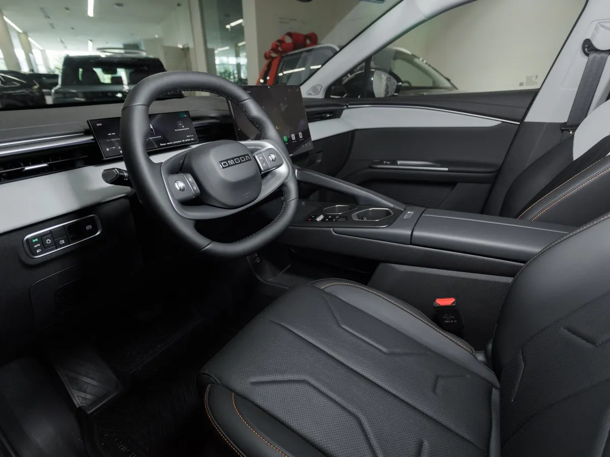 Omoda C5 1.5T DCT AWD (147 л.с.) Стиль Серый в АВИЛОН. Слайд №8