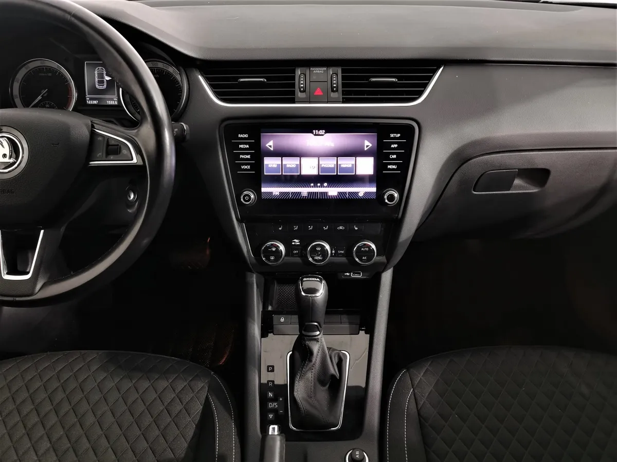 Skoda Octavia 1.6 MPI AT (110 л.с.) Бежевый в АВИЛОН. Слайд №14
