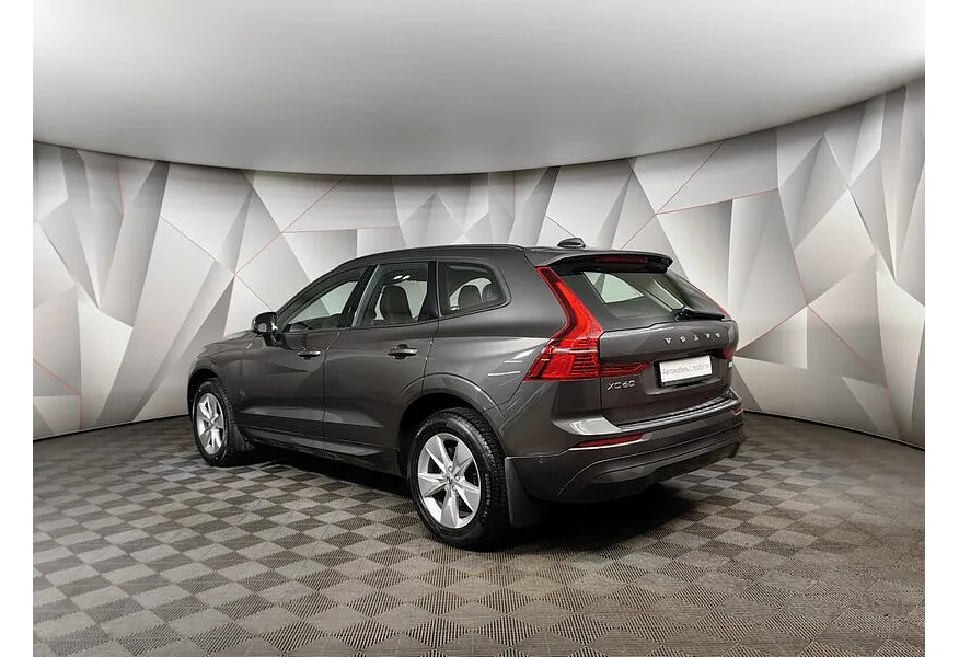 Volvo XC60 2.0 B5 mild hybrid AT AWD (249 л.с.) Momentum Серый в АВИЛОН. Слайд №4