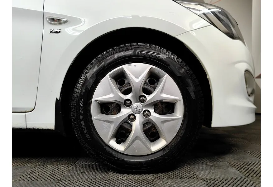 Hyundai Solaris 1.6 AT (123 л.с.) Active Белый в АВИЛОН. Слайд №9