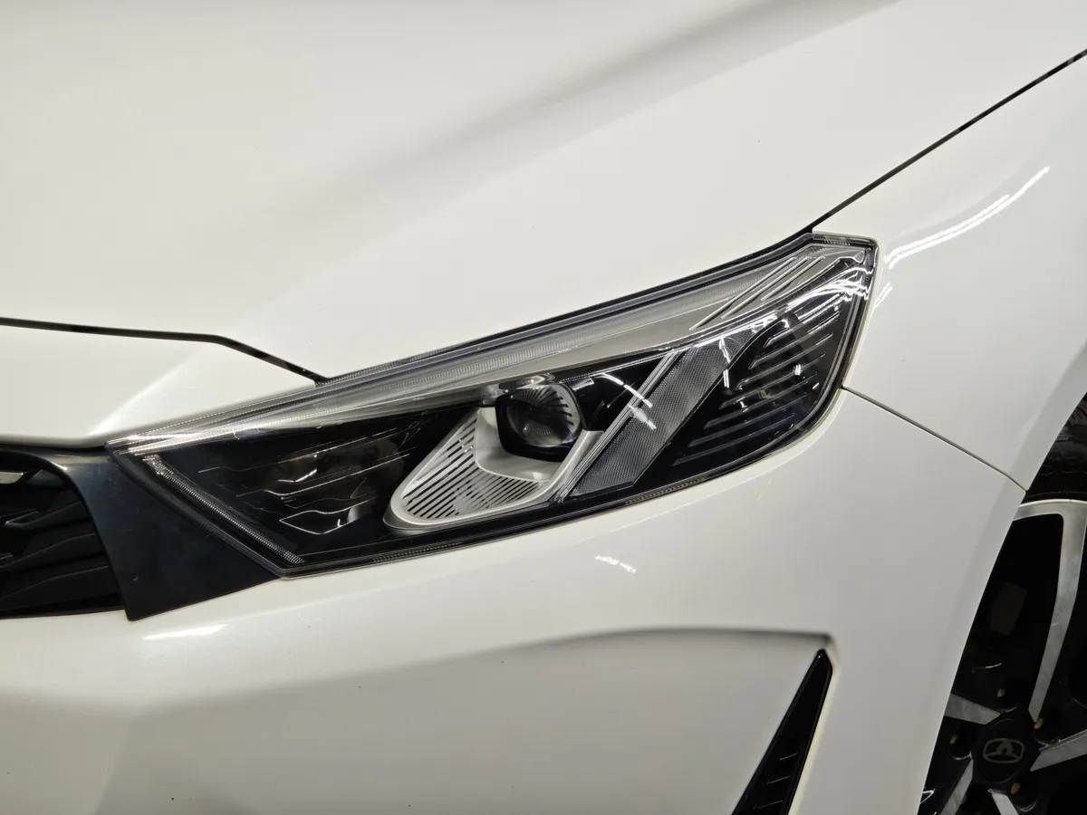 Kaiyi E5 1.5 CVT 2WD (147 л.с.) Luxury Белый в АВИЛОН. Слайд №10