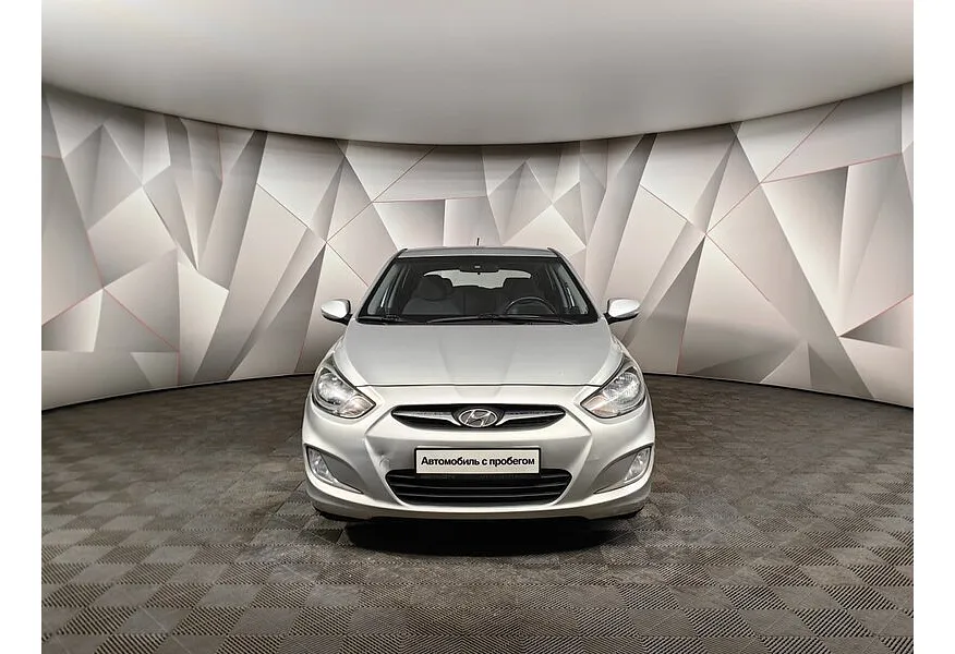 Hyundai Solaris 1.6 AT (123 л.с.) Active Серебристый в АВИЛОН. Слайд №7