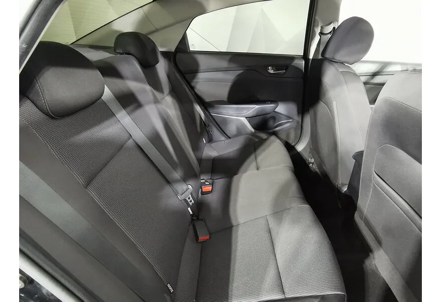 АВИЛОН - Hyundai Solaris 1.6 AT (123 л.с.) Active Plus Черный - slide 8
