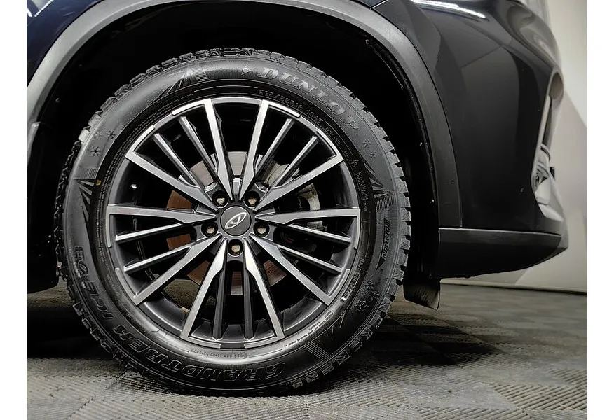 Chery Tiggo 8 Pro 1.6 TGDI DCT7 (186 л.с.) Prestige Dreamline Черный в АВИЛОН. Слайд №9