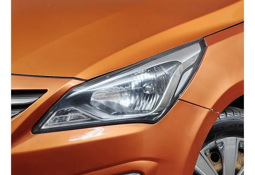 Hyundai Solaris 1.6 MT (123 л.с.) Active Оранжевый в АВИЛОН. Слайд №10 Hyundai Solaris 1.6 MT (123 л.с.) Active Оранжевый в АВИЛОН. Слайд №10