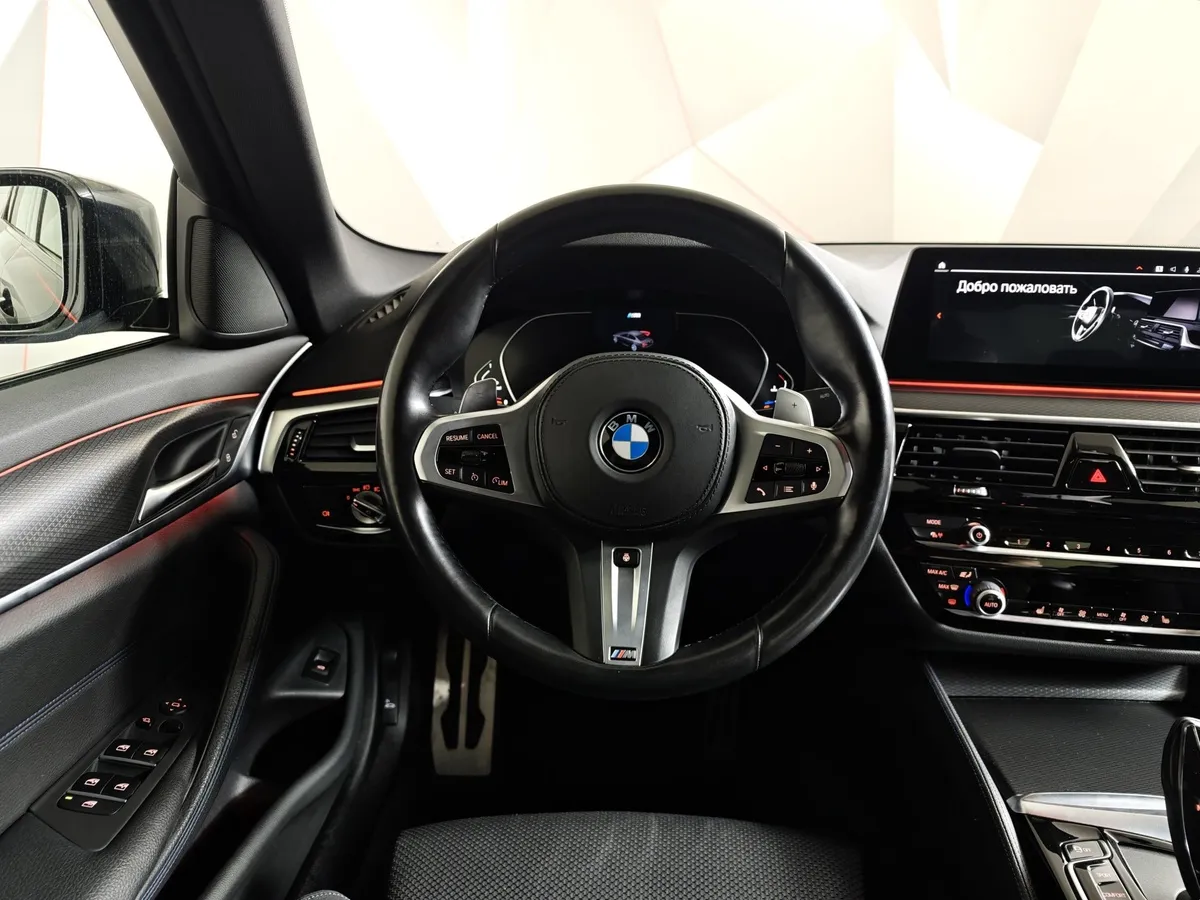 BMW 5 серия 520d xDrive Steptronic (190 л.с.) M Sport Черный в АВИЛОН. Слайд №15