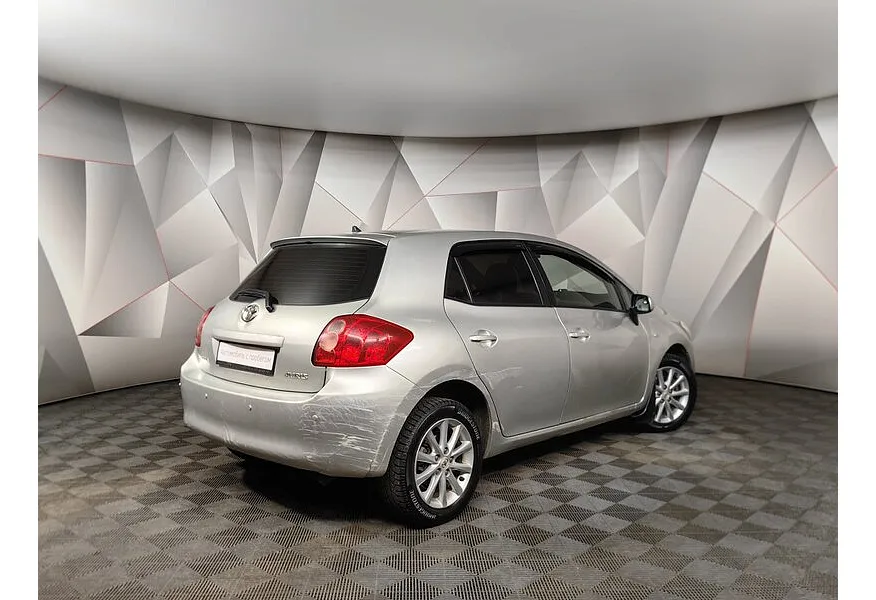Toyota Auris 1.6 MMT (124 л.с.) Серебристый в АВИЛОН. Слайд №2 Toyota Auris 1.6 MMT (124 л.с.) Серебристый в АВИЛОН. Слайд №2