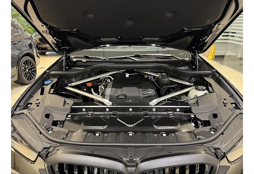 BMW X5 xDrive40d Steptronic (352 л.с.) Черный в АВИЛОН. Слайд №12