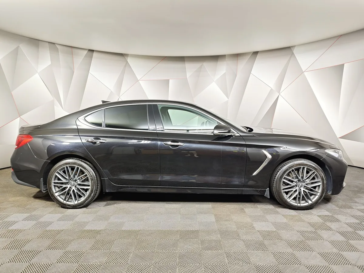 Genesis G70 2.0 T AT AWD (197 л.с.) Supreme + Panorama Черный в АВИЛОН. Слайд №6