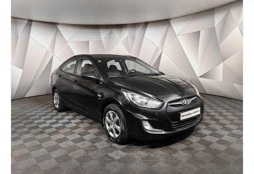 Hyundai Solaris 1.6 AT (123 л.с.) Active Plus Черный в АВИЛОН. Слайд №3
