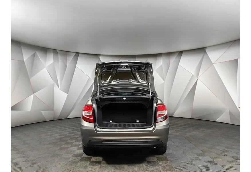 ВАЗ (Lada) Granta 1.6 MT 16 кл (106 л.с.) Коричневый в АВИЛОН. Слайд №11