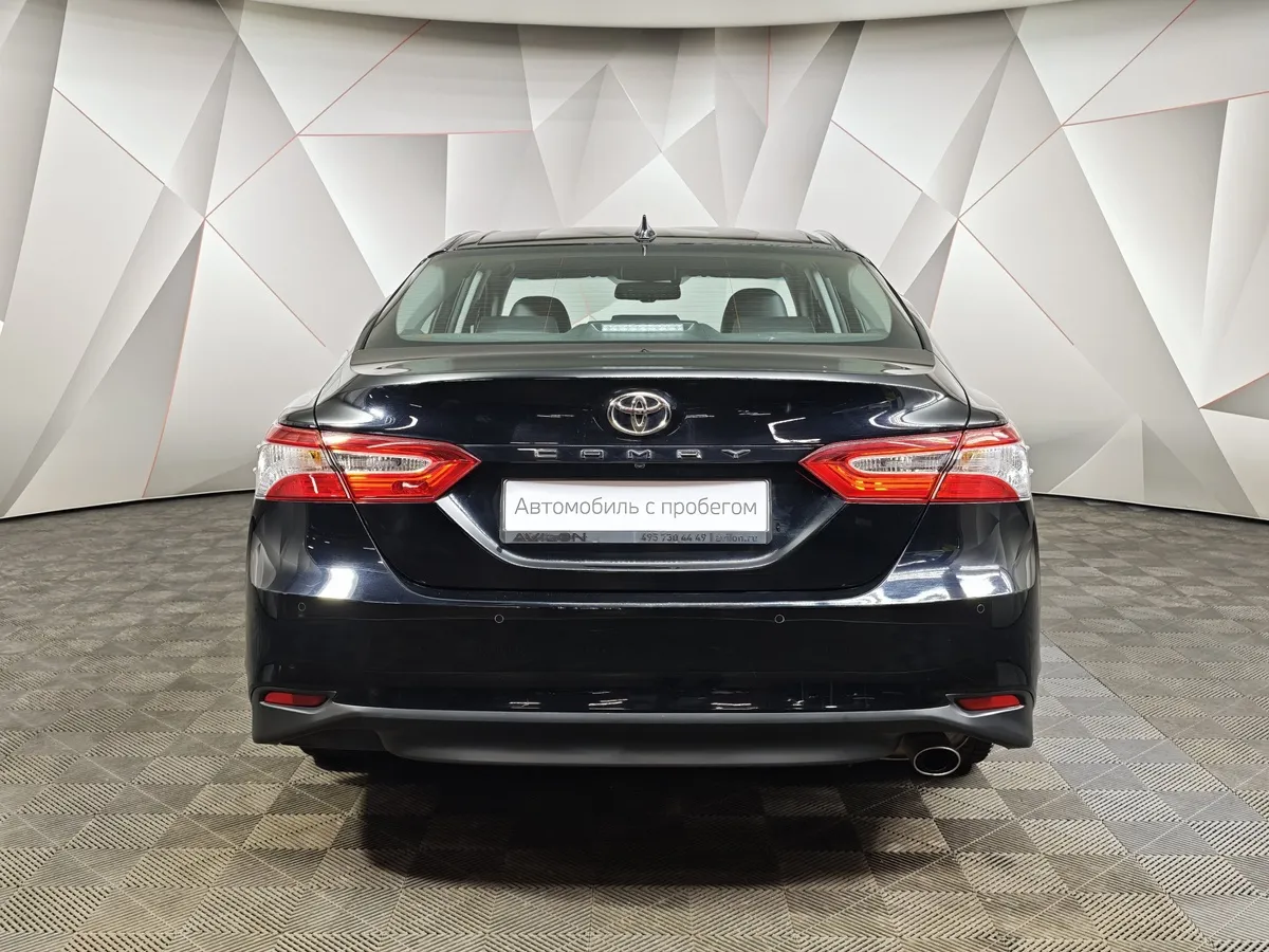 Toyota Camry 2.5 AT (200 л.с.) Черный в АВИЛОН. Слайд №8
