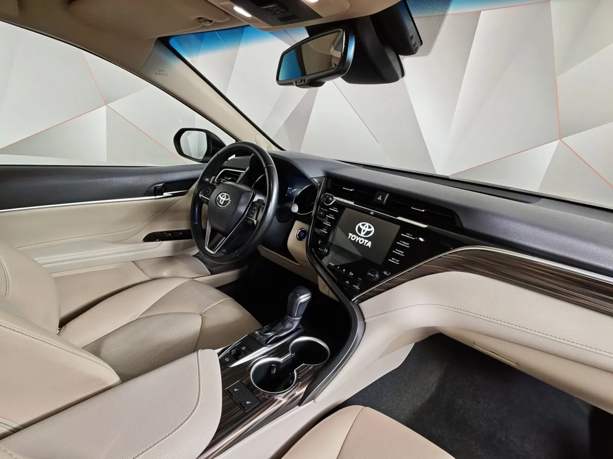 Toyota Camry 2.5 AT (181 л.с.) Черный в АВИЛОН. Слайд №13