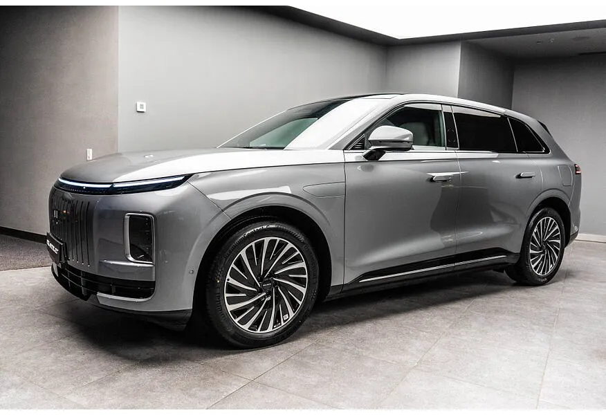 EXEED Exlantix ET 1.5 AT 4WD (469 л.с.) Серый в АВИЛОН. Слайд №3