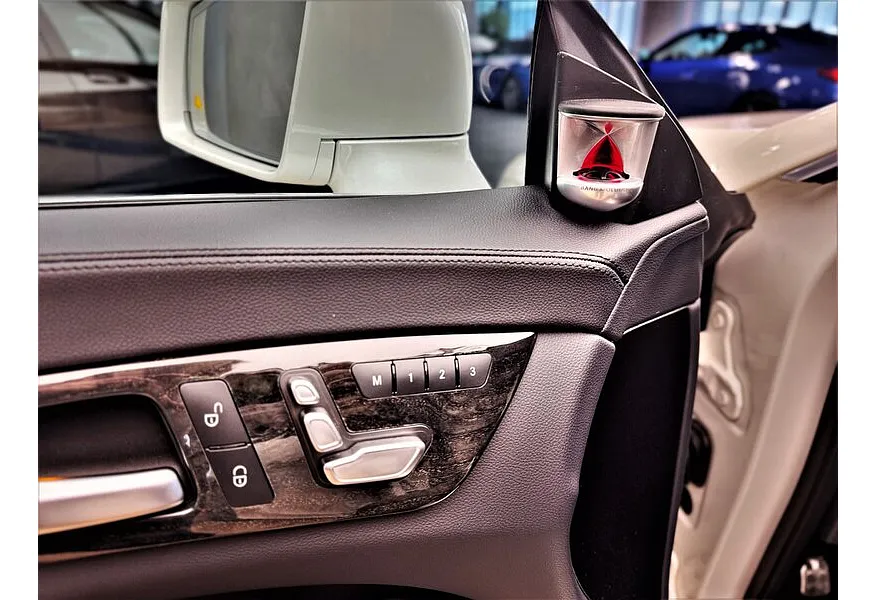 Mercedes-Benz CLS CLS 350 d 4MATIC 9G-TRONIC (249 л.с.) Белый в АВИЛОН. Слайд №16