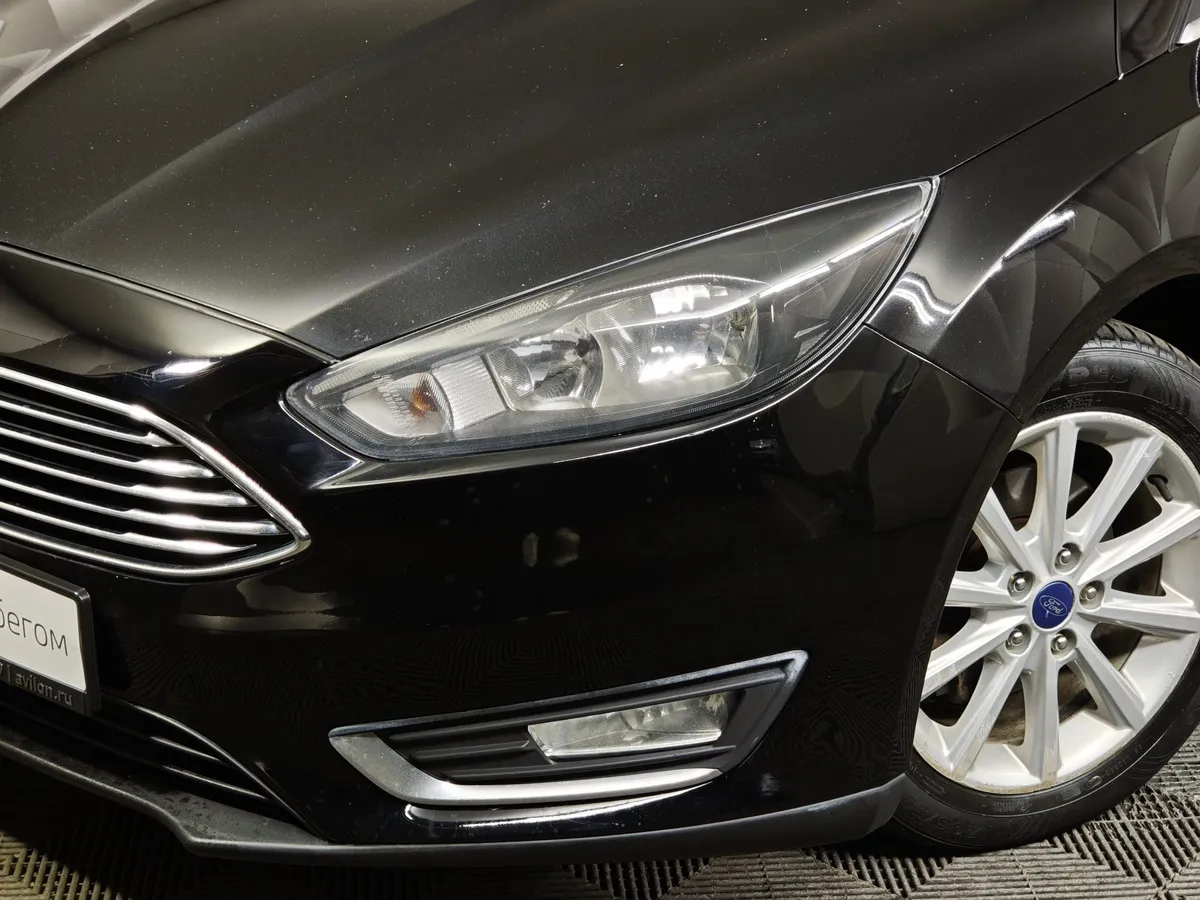 Ford Focus 1.5 EcoBoost AT (150 л.с.) Titanium Черный в АВИЛОН. Слайд №10