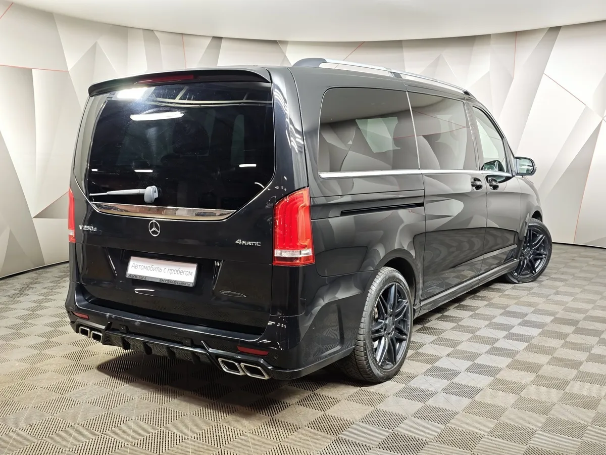Mercedes-Benz V-Класс V 250 d AT L2 4x4 (190 л.с.) Exclusive Черный в АВИЛОН. Слайд №2