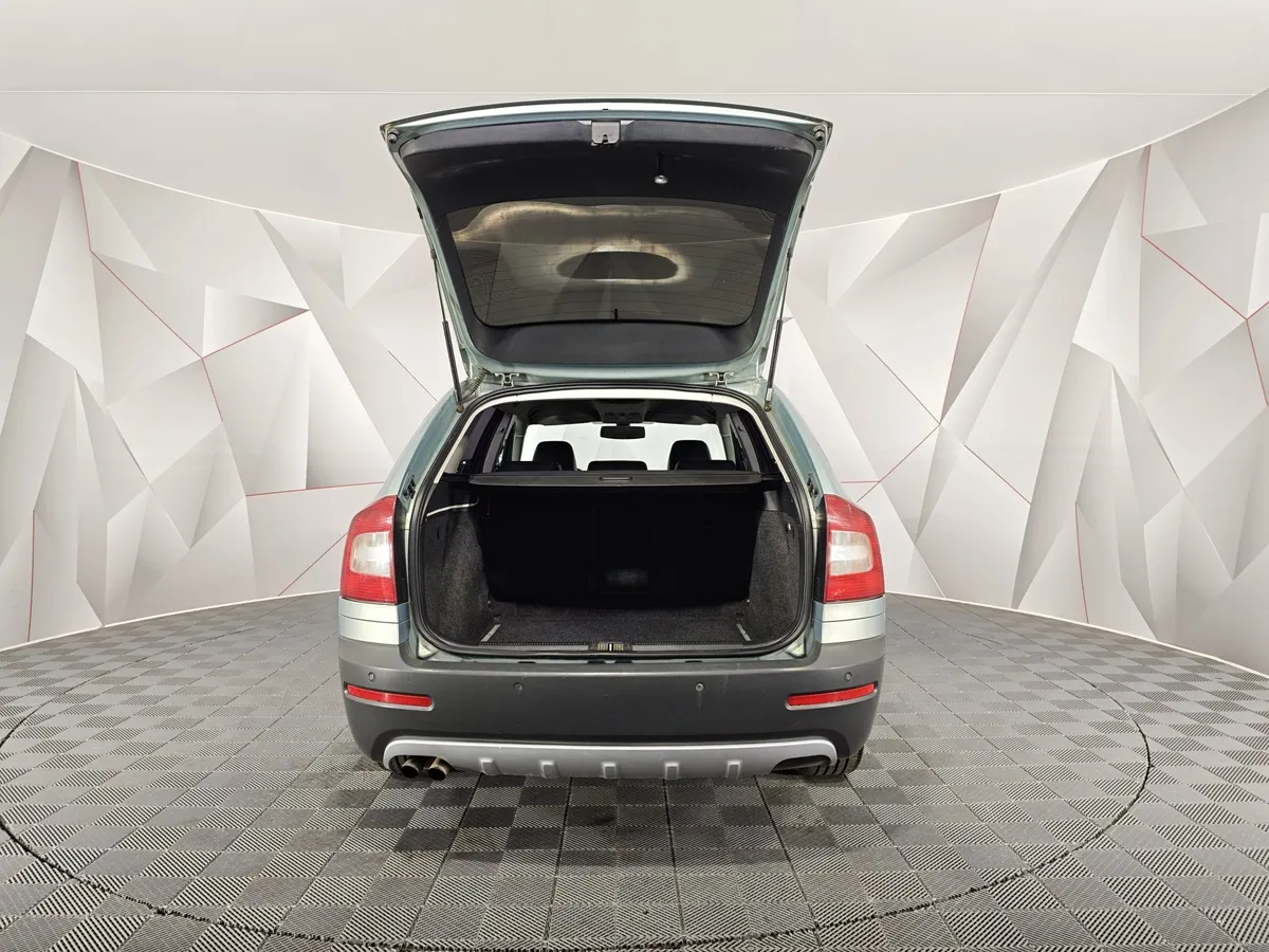 Skoda Octavia 1.8 TSI MT 4x4 (152 л.с.) Scout Зеленый в АВИЛОН. Слайд №11