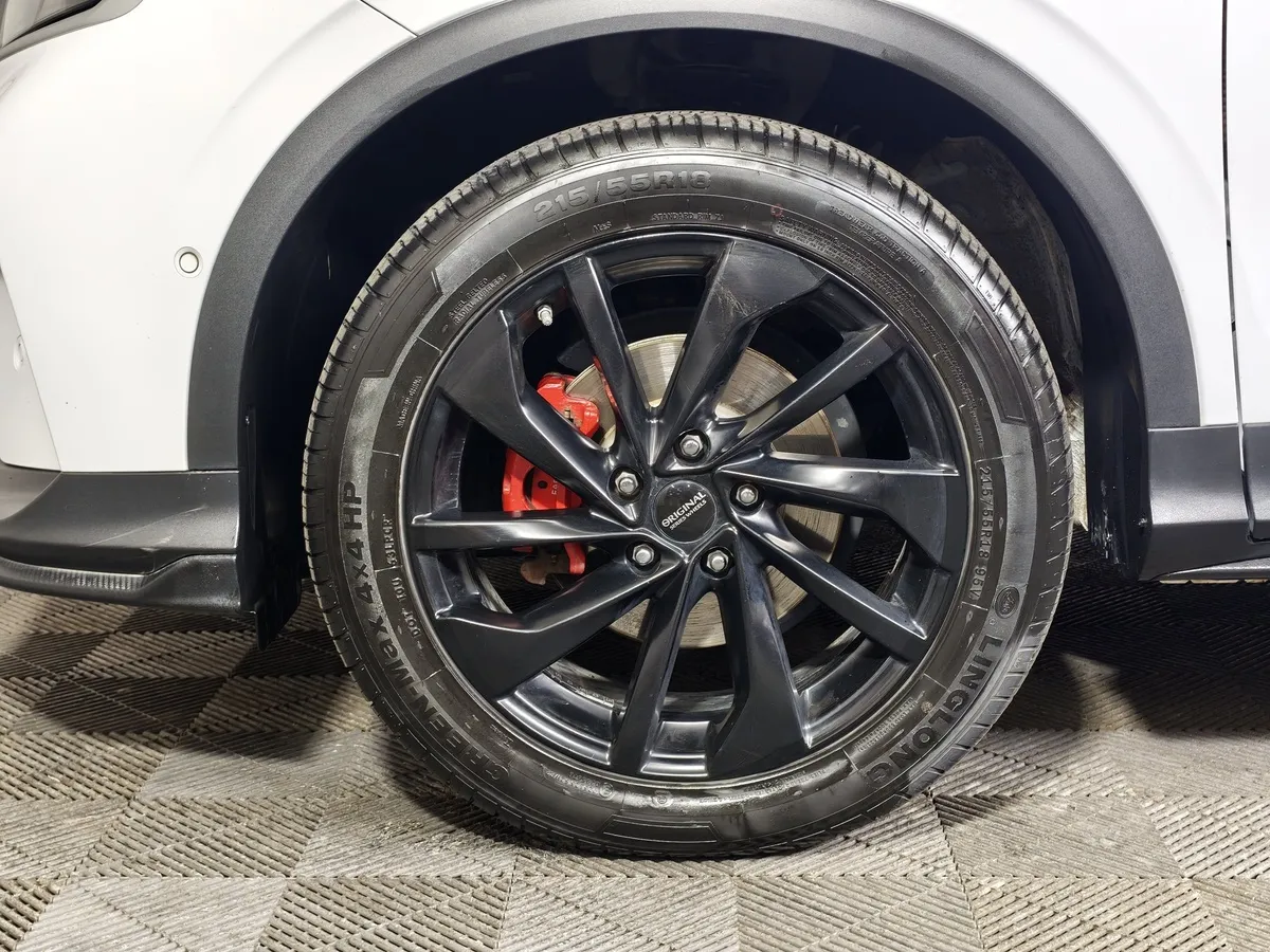 Geely Coolray 1.5T 7DCT 2WD (150 л.с.) Flagship Белый в АВИЛОН. Слайд №9