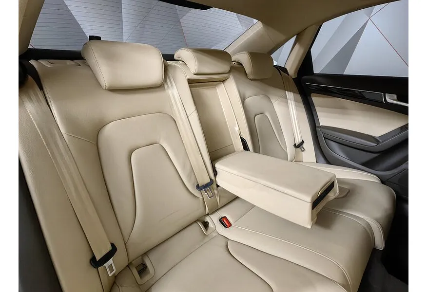 АВИЛОН - Audi A4 1.8 TFSI multitronic (170 л.с.) Синий - slide 12