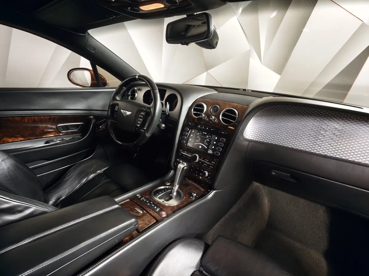 Bentley Continental GT 6.0 AT Twin Turbo (560 л.с.) Оранжевый в АВИЛОН. Слайд №13
