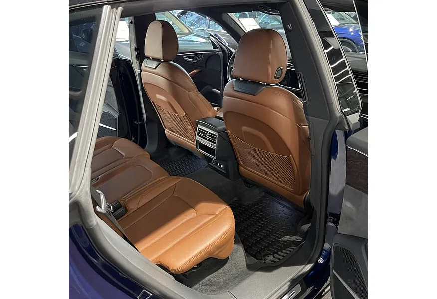 Audi Q8 45 TDI Tiptronic quattro (249 л.с.) Синий в АВИЛОН. Слайд №27