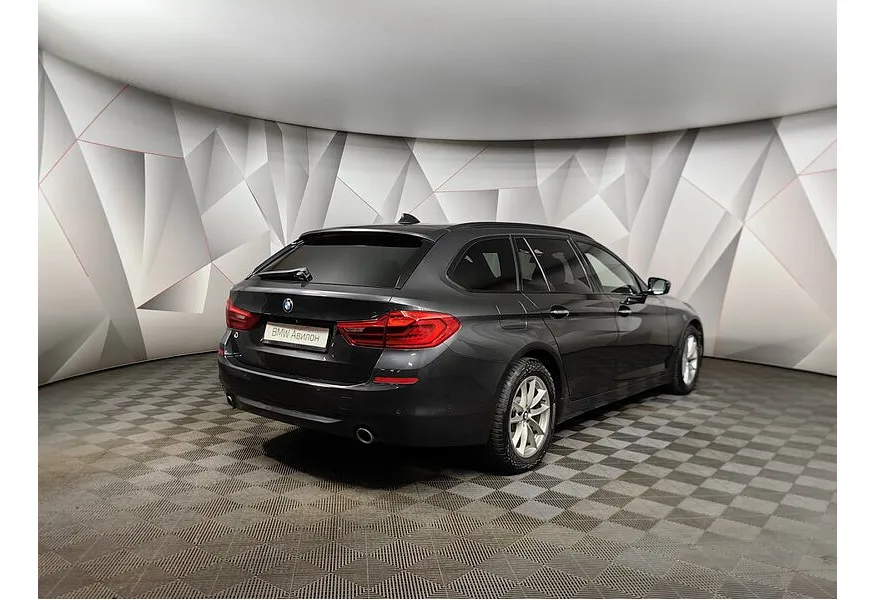 BMW 5 серия 520d Steptronic (190 л.с.) Серый в АВИЛОН. Слайд №2