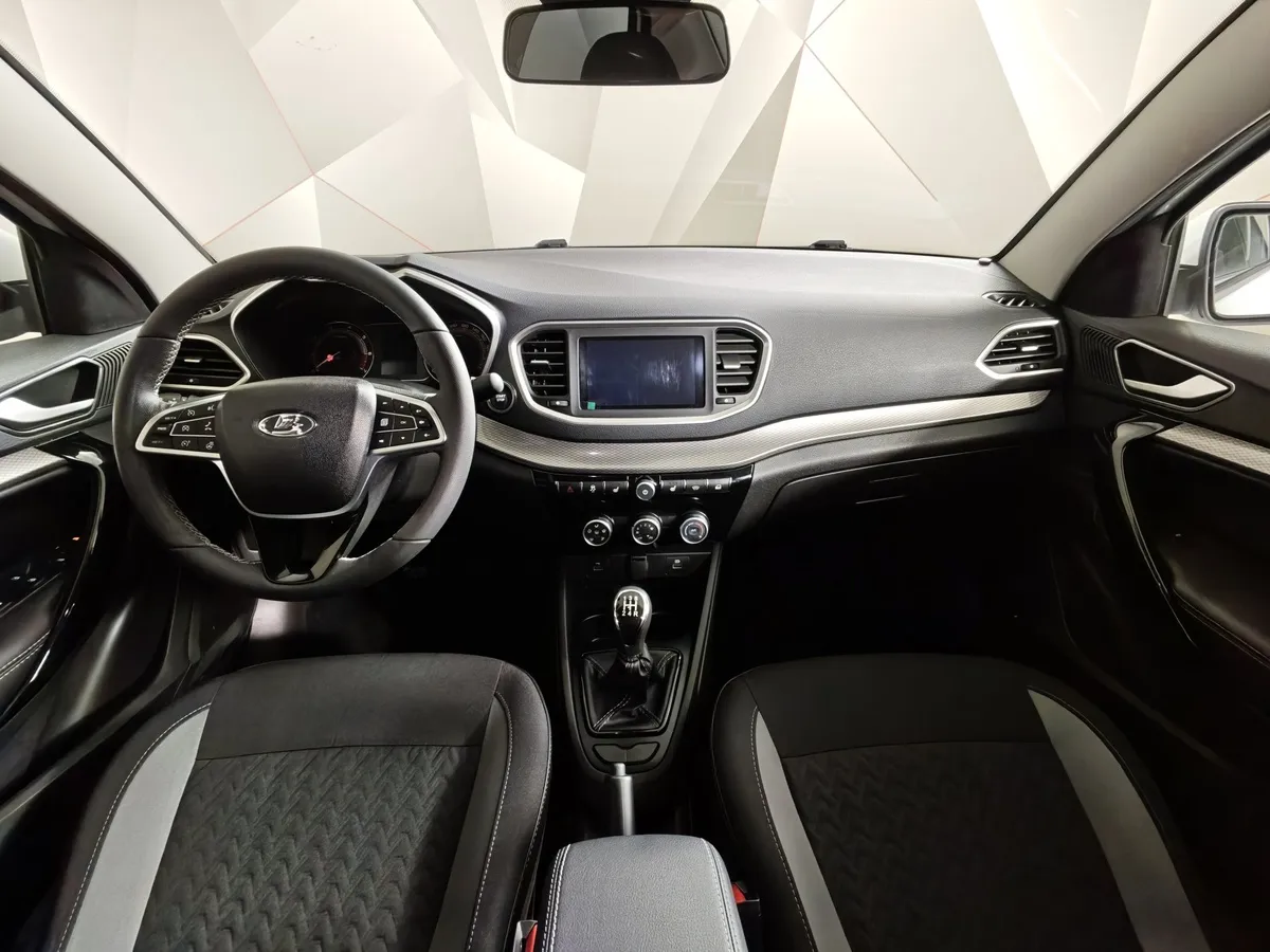 ВАЗ (Lada) Vesta 1.6 MT (106 л.с.) Белый в АВИЛОН. Слайд №14