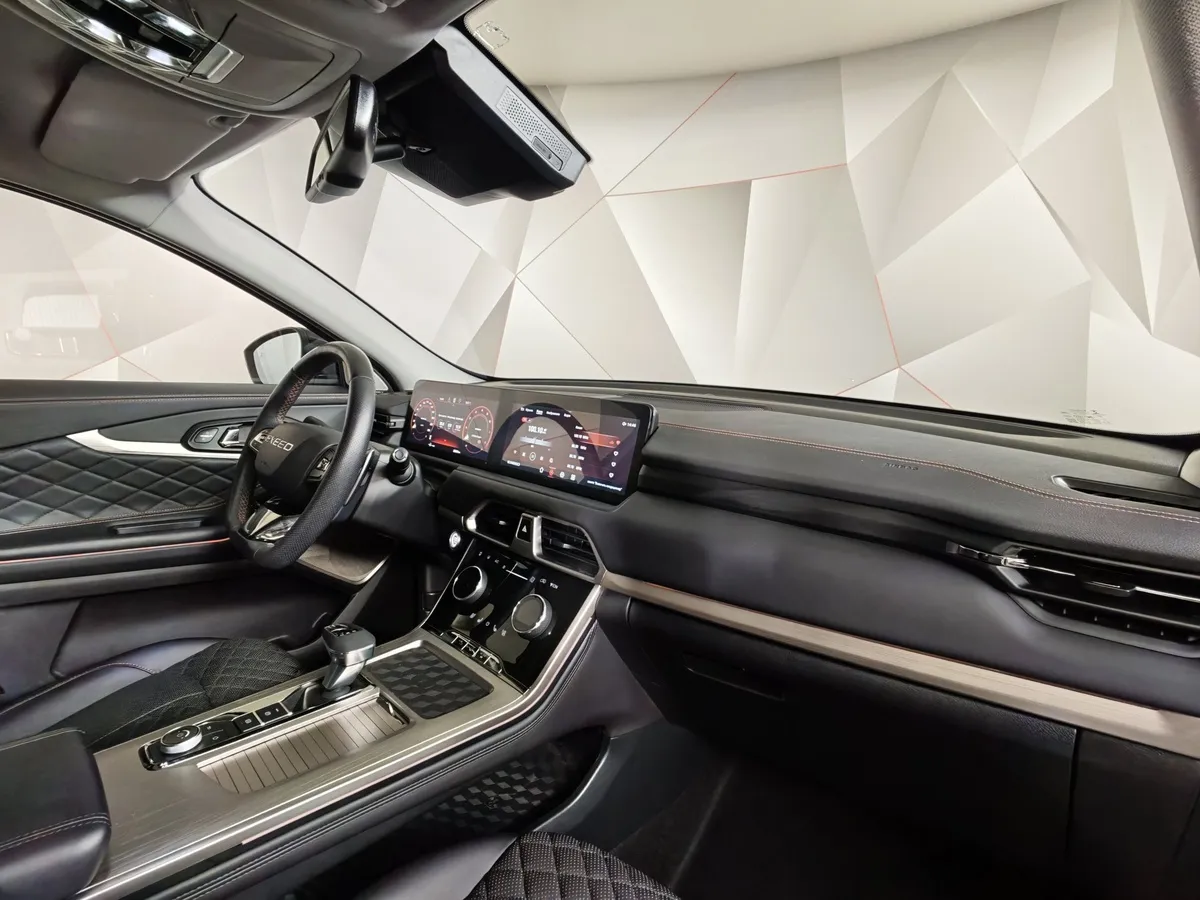 EXEED TXL 2.0 DCT7 AWD (197 л.с.) Sport Edition Белый в АВИЛОН. Слайд №12