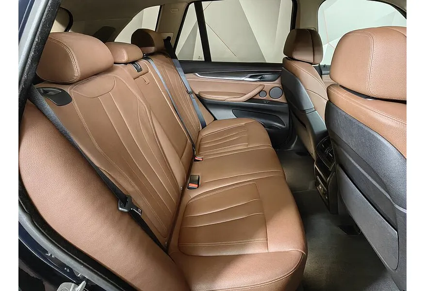 BMW X5 xDrive30d Steptronic (249 л.с.) Base (Локальная сборка) Синий в АВИЛОН. Слайд №14