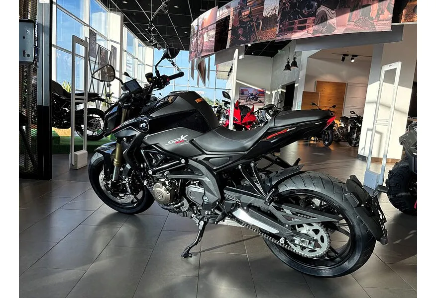 QJMOTOR SRK 600 600 см³ (82 л.с.) (82) 600 Черный в АВИЛОН. Слайд №5