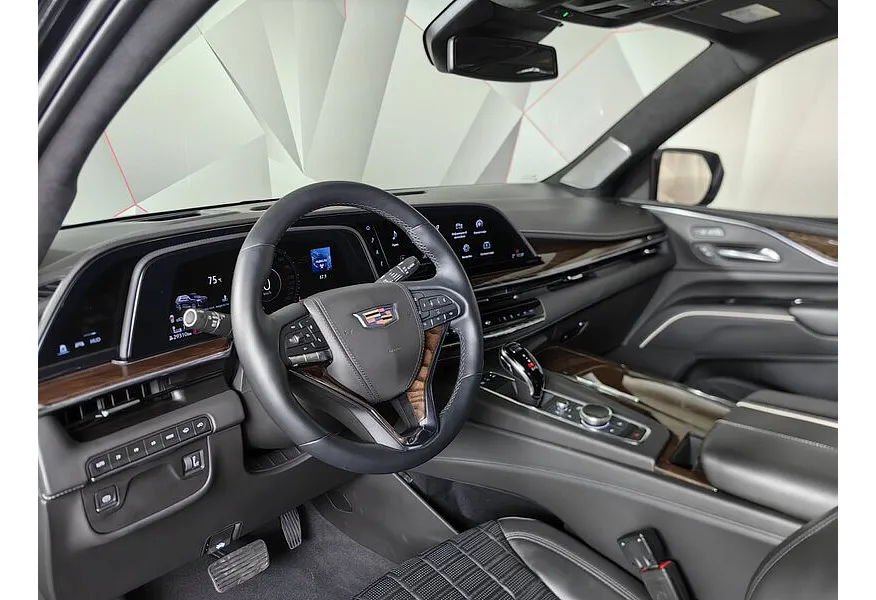 Cadillac Escalade 6.2 AT AWD (420 л.с.) Sport Platinum Черный в АВИЛОН. Слайд №19