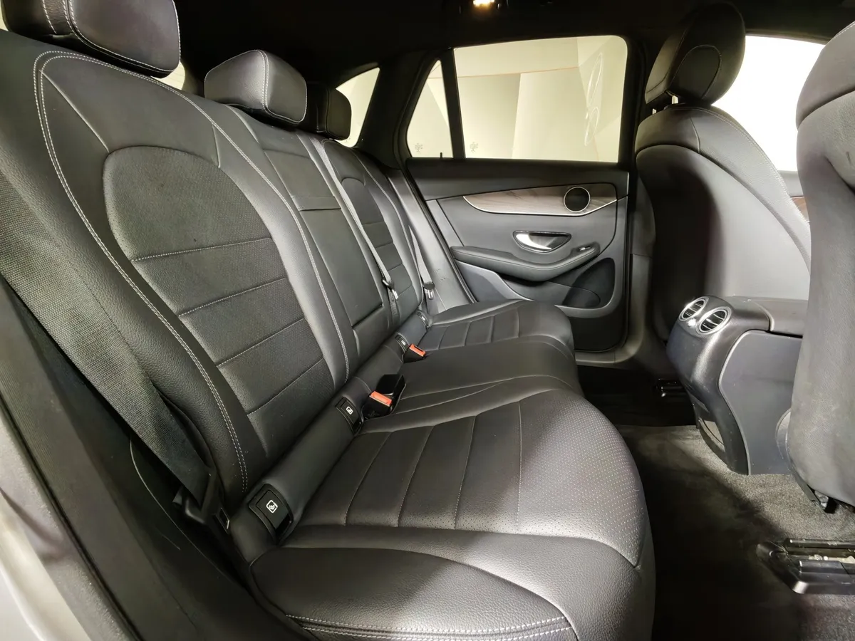 Mercedes-Benz GLC 220 d 9G-TRONIC 4MATIC (194 л.с.) Premium (Локальная сборка) Серебристый в АВИЛОН. Слайд №16